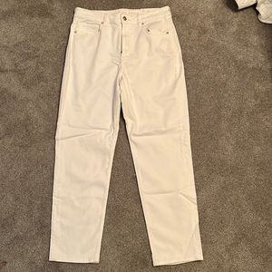 American Eagle white mom jeans - size 8